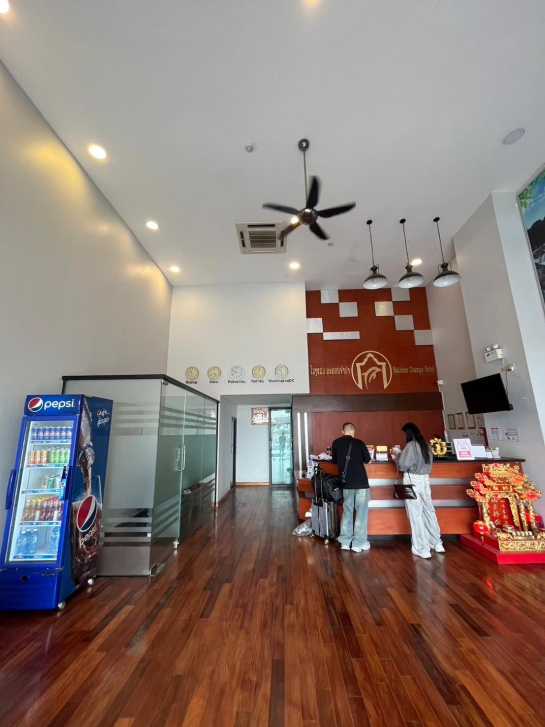 Nakhone Champa Hotel パークセー エクステリア 写真