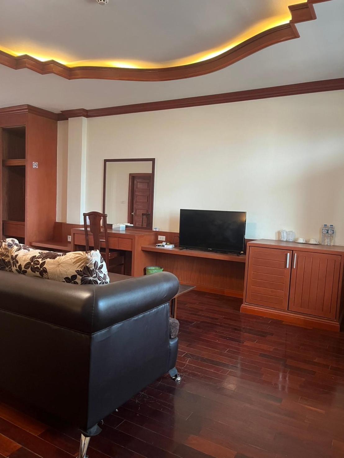 Nakhone Champa Hotel パークセー エクステリア 写真